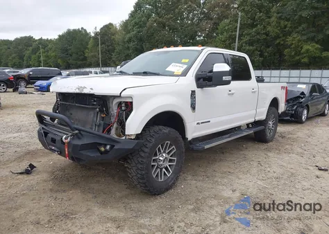 2017 Ford F-250 Lariat из США, поврежденный, VIN 1FT7W2BT1HED55872
